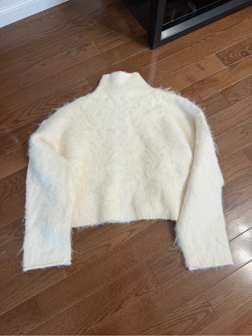 NWT Fuzzy Cropped Zip-Up Sweater Jacket Ivory Cream Mock Neck Soft Knit - Picture 3 of 4